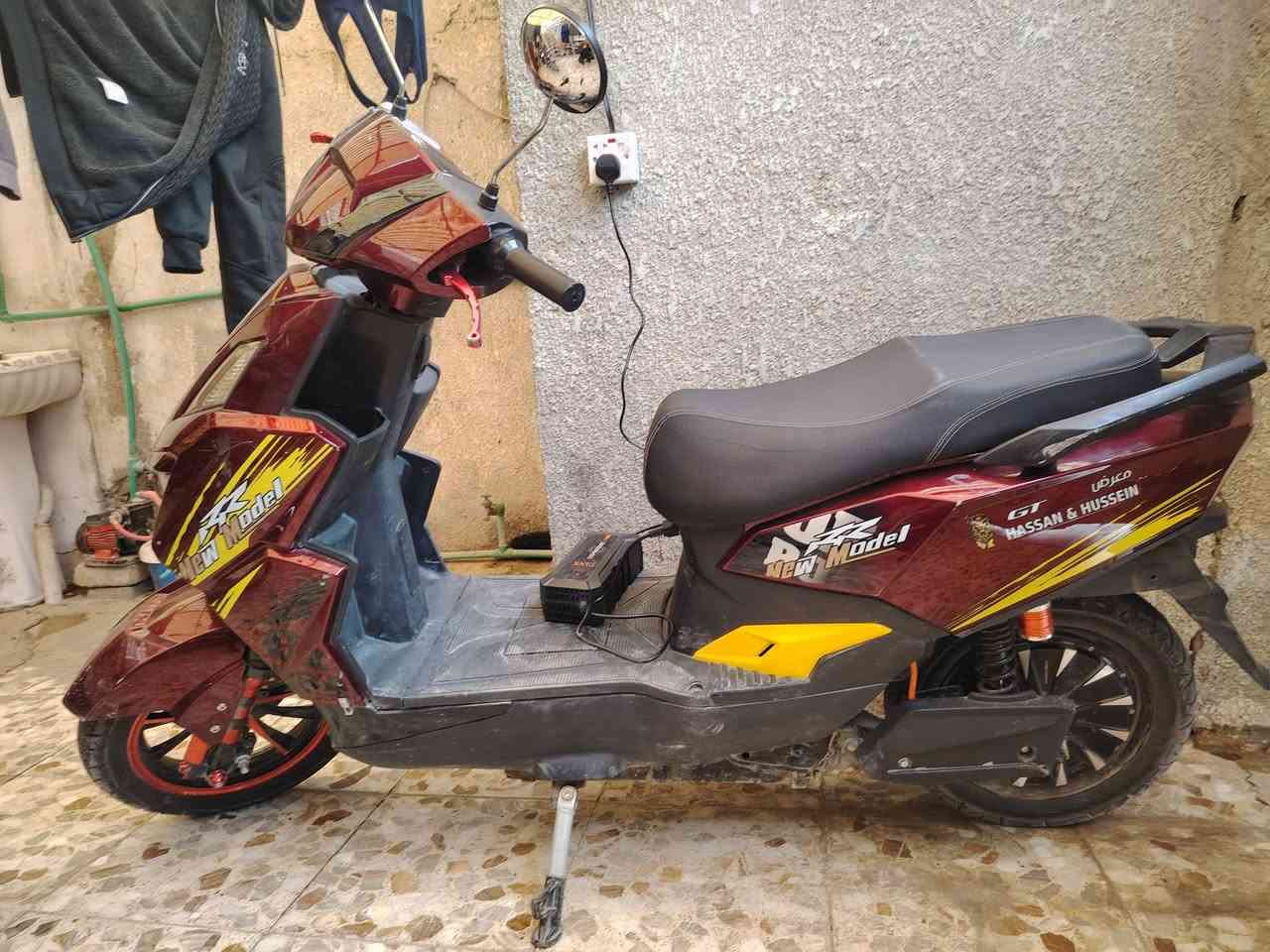 السلام عليكم
سكنس شحن حيلل نضيفه موديل 25 ب 600 وبيها مجال قليل مكاني بغداد المدائن ***********
