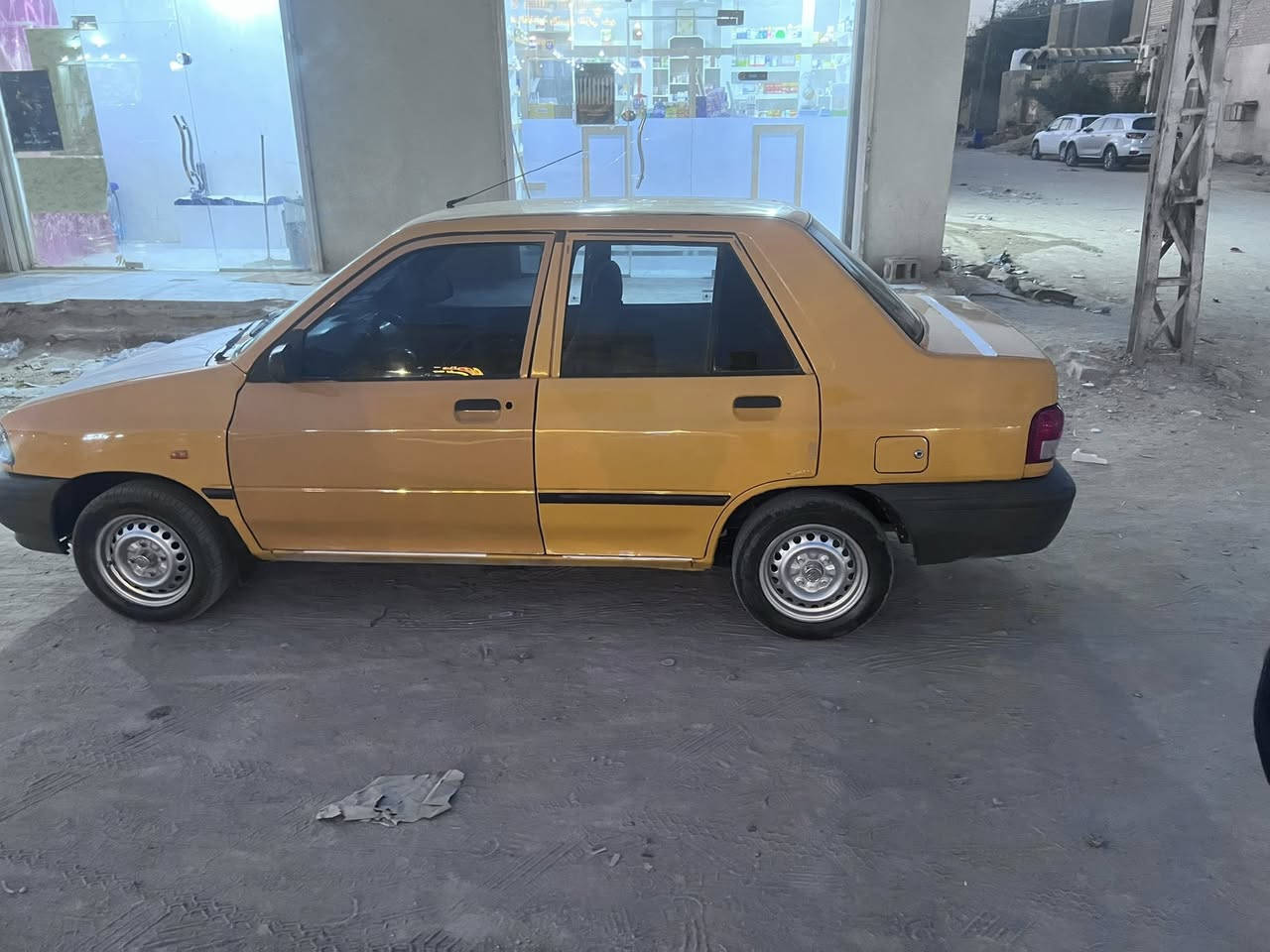 ً
السلام عليكم مكلف بالنشر مكلف بالنشر 
سايبه 2018 رقم بصره ب اسمي سياره حلوه وجاهزه مكينه وكير وكهربائيات تخم تاير تخم رنكان جاهزه من كلشي مسدده هيئه وغرامات بيها باب السايق مبدل فقط يحتاجله صبغ بس والباقي كله جاهز مكاني البصره الزبير 
السعر 38 وبيها مجال قليل حك الجيه 
رقم راعيها ***********
