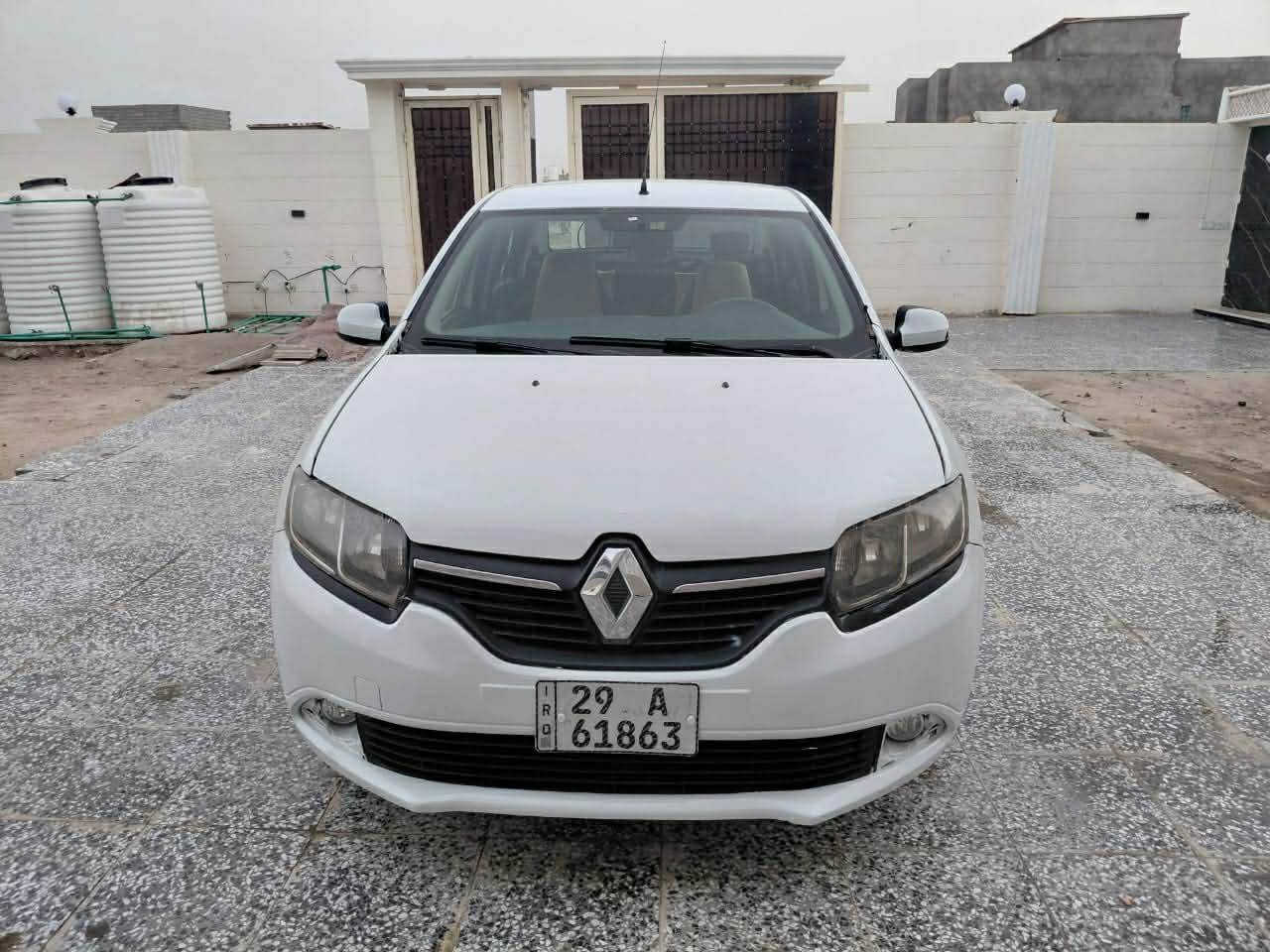 السلام عليكم رينو سمبل موديل 2017 رقم واسط انكليزي تحويل ثاني يوم هزه جديده رقم جديد سنويه جديده مكينه وكير وحداديه وتخم تاير وكهربائيات وتبريد مكفولات سياره مكفول عن ضربه وعن الصبغ وبيها شويه بلجاملغ سياره كل نقص مابيها جاهزه السعر 68 وبيها مجال حك الجيه رقم الهاتف *********** مكاني كربلاء اخوان مكلف بالنشر
