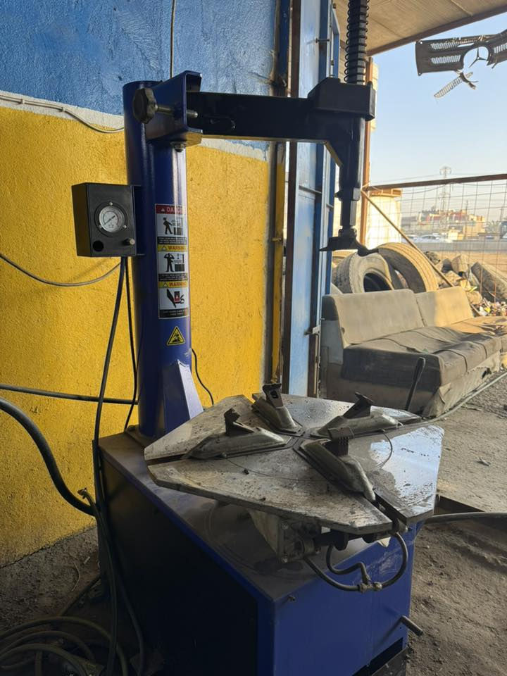 حجم ٢٤ اخو الجديد قفل قفل ٥٠٠ ألف مكان التاجي قرب جسر المصابيح ***********
