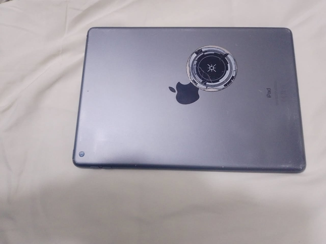 سلام عليكم ايباد 8 لبيع ذاكرته 32 بوبجي 60 فريم
السعر 200 وبي مجال الاتصال مكاني فلوجه 
***********
