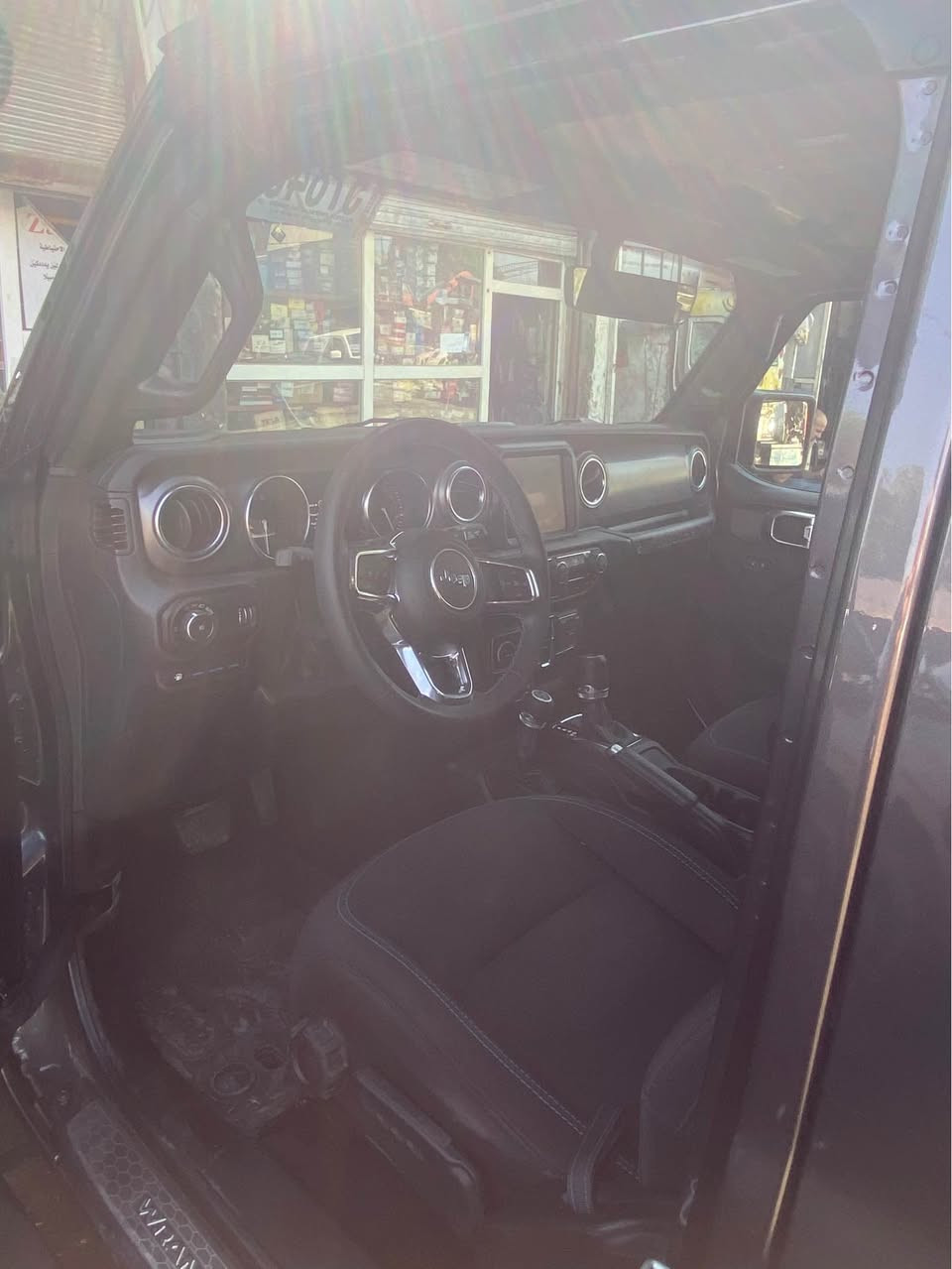 رنگلر 4xe ٢٠٢٣
روبیکون فول ماسفات 
بس ربع جملوخ خلفي صبخ
بدون ارباك شاصي
كورك واتس اب موجو

+964 751 440 9392 دهوك, العراق
