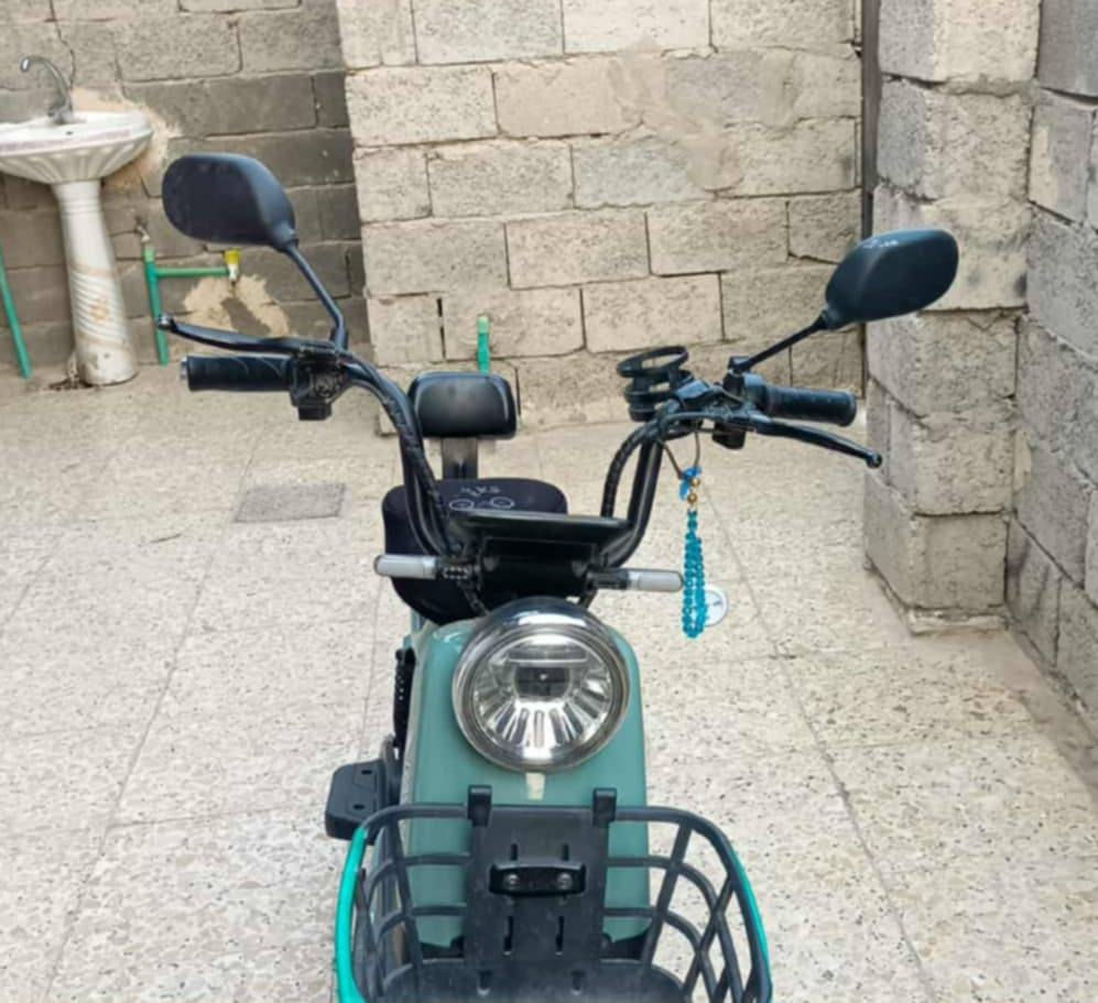 السلام عليكم
دراجه شحن للبيع 

نضيفه 

السرعه 40

البطاريات جدد

مابيها طكه 
السعر300 وبيها مجال
العنوان الإصلاح شارع الجزيره مقابل اسواق الرياحين التفاصيل خاص


**إذا كنت صاحب هذا الإعلان وتريد حذفه لأي سبب، رجاءا أرسل رسالة إلى الدعم الفني**