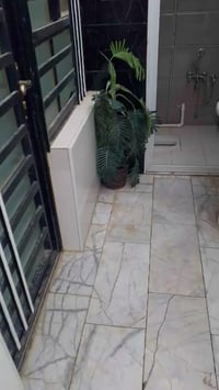 حي الغري • بيت ١٠٠م • بناء درجه اولى