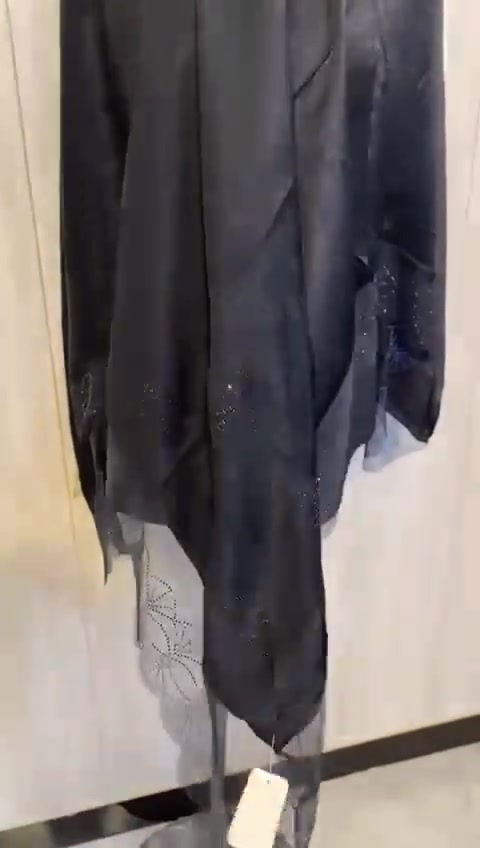 اخير قطعه باقيه على 5 فقط


**إذا كنت صاحب هذا الإعلان وتريد حذفه لأي سبب، رجاءا أرسل رسالة إلى الدعم الفني**