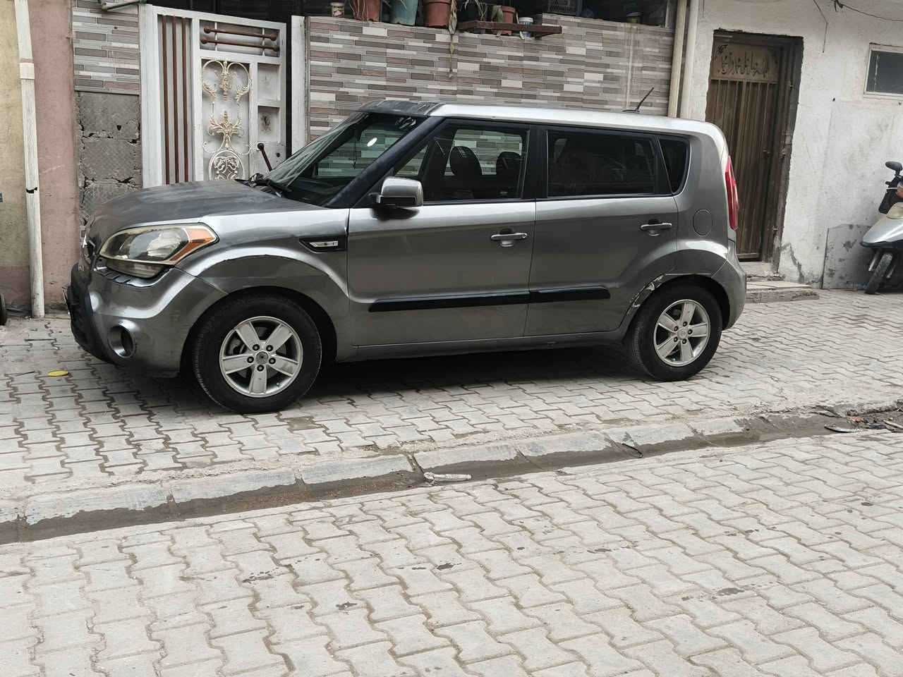 صول وارد امريكي موديل ١٣ السياره بيه صبغ بالجاملغ والباب الخلف السائق  ممبدل بيه شي بيه طخطخات  السونار مالته موجود اليحب يشوفه يدخل خاص
السعر ٨٠


**إذا كنت صاحب هذا الإعلان وتريد حذفه لأي سبب، رجاءا أرسل رسالة إلى الدعم الفني**