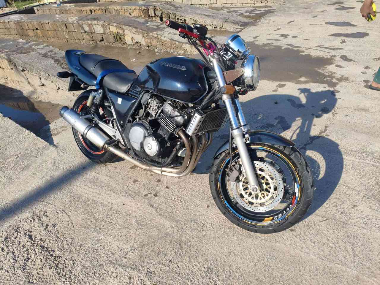 سيبي فور جيل اول للبيع موديل 2000اوراق دراجة خير من الله ماناقصه شي كهربائية كله جاهزه محرك شلعه ومعدل فول ونعومه السعر 1600وبيه مجال بسيط مكانه حله قضاء القاسم ***********
