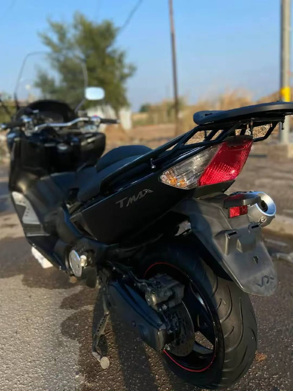 السلام عليكم تي ماكس ٢٠١١ للبيع دراجه كفاله عامه صاله شهرين من طالعه جيب وياك الف فيتر يفحص دراجه مطلعه ماشيه ١٨ وهسه الدراجه ماشيه ١٩ دراجه بحاله الوكاله المو شراي لايتعبني رقمي ‏‪0777 997 4380‬‏ خاص مفتوح
