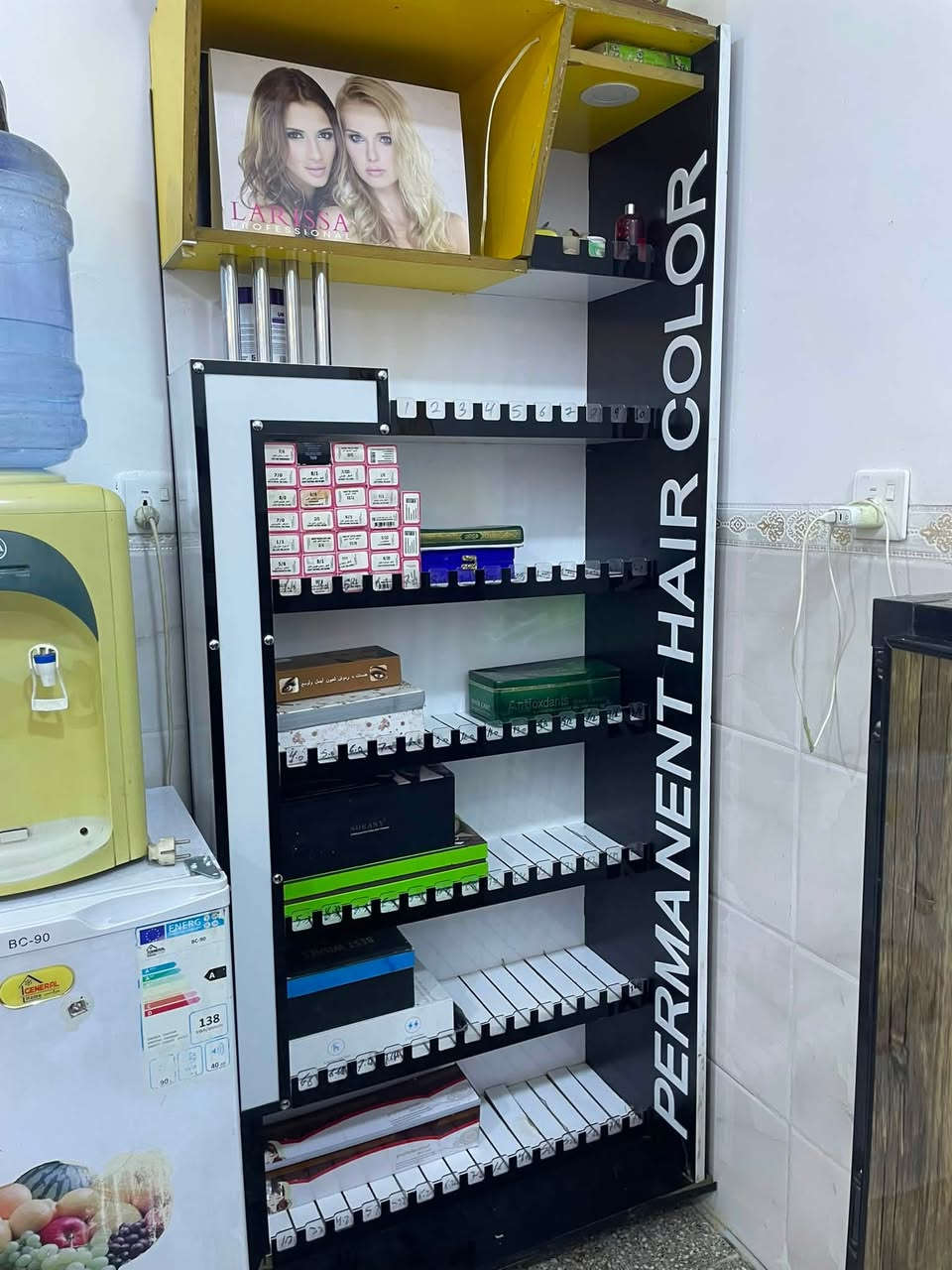 الهايدروفايشل ب ٧٥
السدية ب ٣٠ 
الفاترينات الزوج وحدة ٢٥ 
العارضة ب٤٥ 
بيهن مجال للشراي
للتواصل اتصال فقط 
***********
