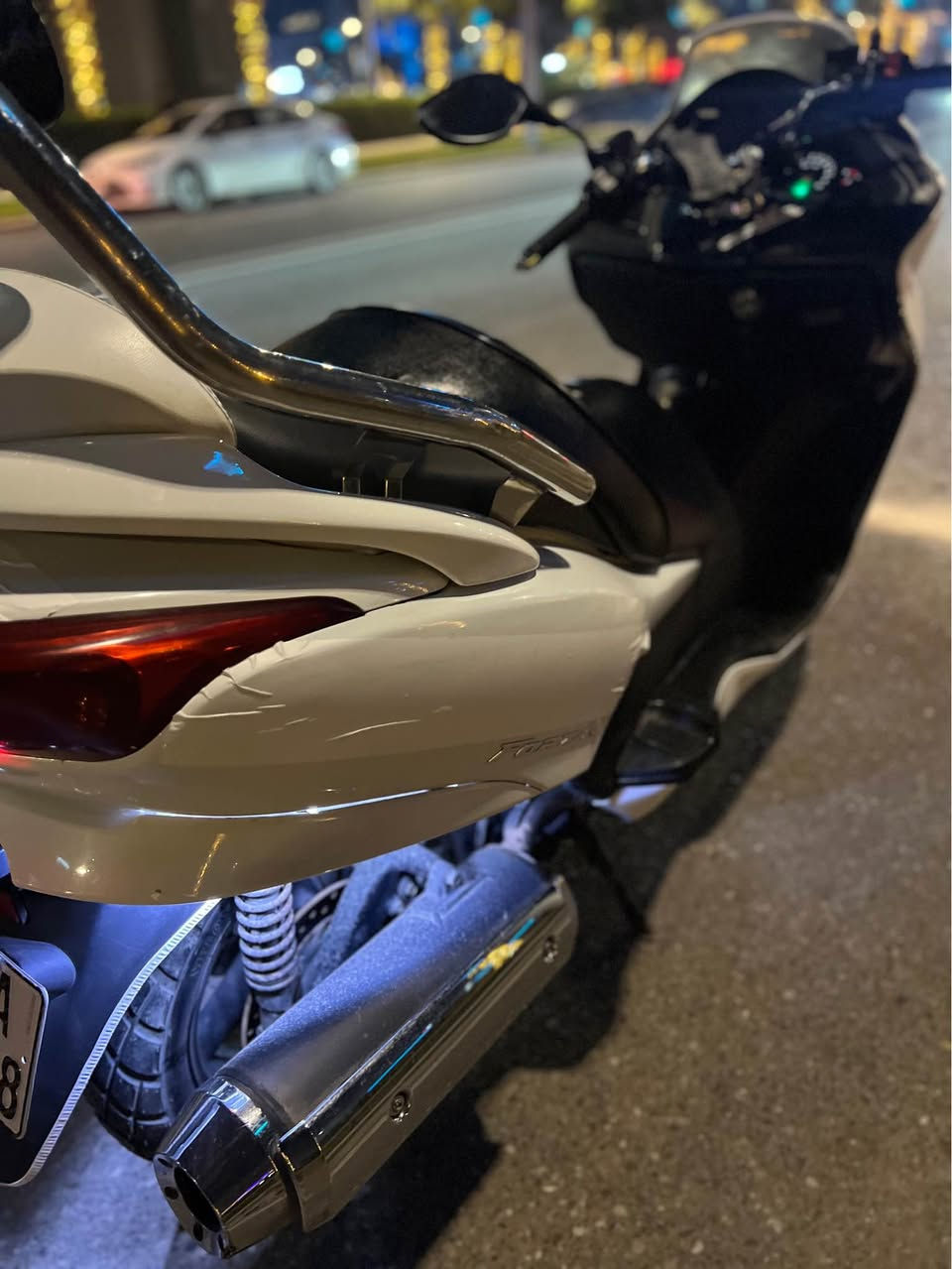 مانتورى فورزه 08
ره قم وسه نوى كامل به ناوى خومه رقم كركوك
سنوى 2029 هزى نوى
بى غرامه به شه رت
مه كينه كه بس كيرى به شه رته كهر بائياتى به شه رته 
هه موو قه لبى به شه رته 
سعرى 25 ورقه ومه جال
شوينى هه وليره 
- 
دراجه فورزه 08
مكفوله كفاله عامه 6 كير 3 تحويلات كله بشرط
كهربايات بشرط
دبلات جداد 
كفرات نضيفه
رقم وسنويه بااسمي 
تريد تحويل وكاله اني حاضر بااي وقت سنويه 2029 تخلص
هزه جديده 
ماعليها غرامه فلس 
سعر الدراجه 25 وبي مجال
رقم كركوك
مكان الدراجه اربيل أربيل, العراق


**إذا كنت صاحب هذا الإعلان وتريد حذفه لأي سبب، رجاءا أرسل رسالة إلى الدعم الفني**