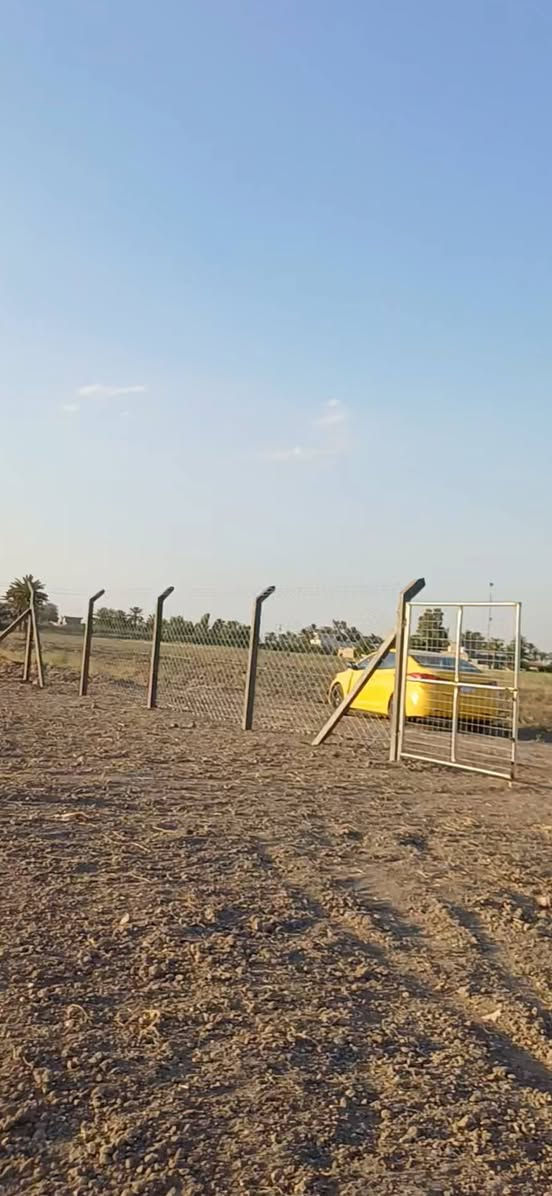 متوفر نص دونم مساحه 1250 متر بغداد  سلاميات قبل معمل السفنج شارع تبليط مكان مميز جدا رايد مراوس بيت في زراعي الشعله هاتف للتواصل ***********
