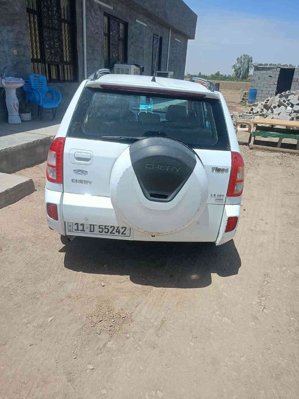 سلام عليكم من رخصت مدير لكروب شيري موديل 2012سيارة جاهزة من كلشي بس بيهة بارد بجاملغ خلفي ولباب لخلفي  شبر بي بارد  مكان سيارة بغداد رضوانية سعر 60 وبيهة مجال مكلف بنشر ***********
