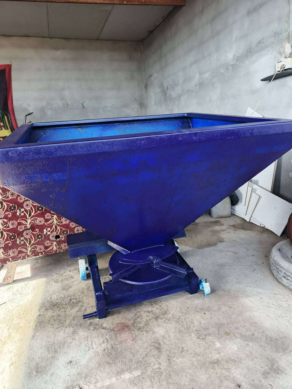 ناثوره ومرشه للبيع نضيفات كبل لشغل المكان كوت شيخ سعد ***********
