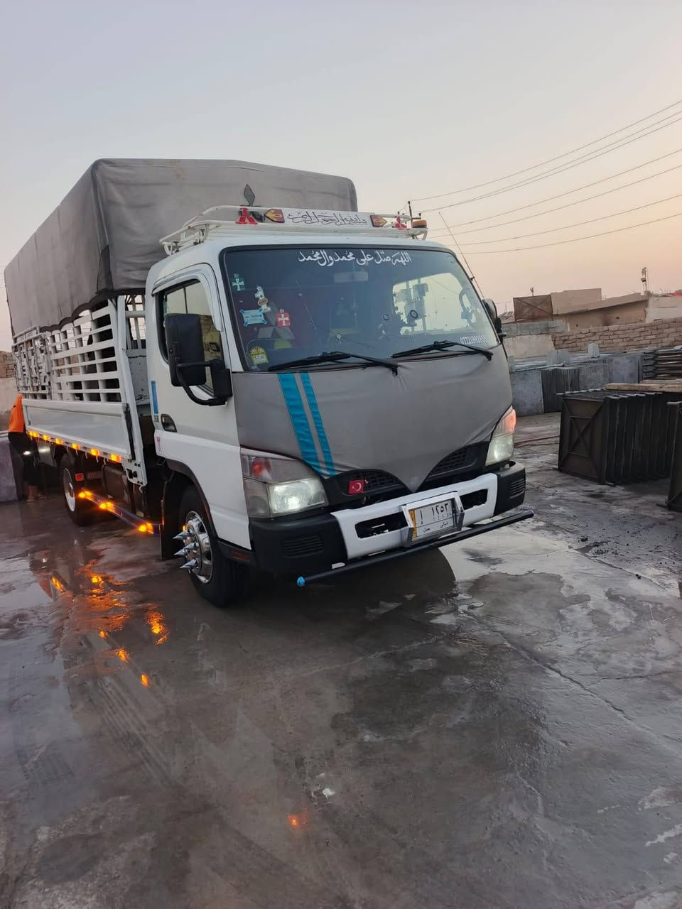 السلام عليكم كنتر للبيع موديل 2015 مكان ديالى استفسار على هذا الرقم ***********
