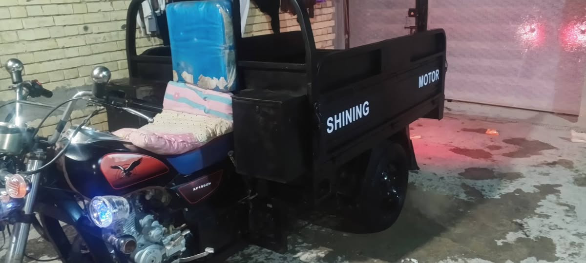 السلام عليكم اخوان ستوته البيع مديل 2020 محرك 2024 مكفولة كفله عام من كلشي كهربائيات جديد ربل جديد باتري جديد كبريته جديده الستوته كل جديد شاصي مكفول أورق بسمي مكتب حسين وكيل حسين  مكاني بكربلاء الشراي ينتصل‏‪***********‬‏
