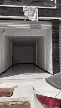 محلين للايجار  .                                                                 الدوره.  شارع الابداع    
 المساحه الصغير 240&5  الكبير 370&12
السعر  الصغير 350 الف     الكبير 600 الف 
هـ/***********. 
اذا لم يتم الرد اتصال وتساب
