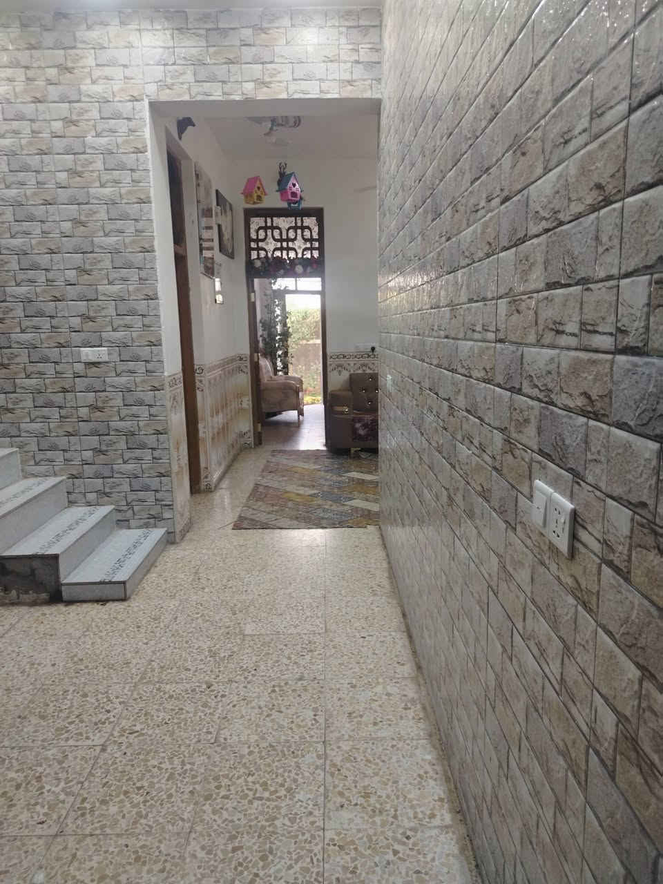 بيت لبيع م ٢٠٠ قرب إسواق إحسان الخفا جي قرب جسر عشتار  الاستفسار عل رقم ***********
