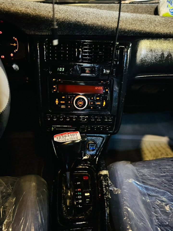 السلام عليكم ورحمة الله.. للبيع
تويوتا كرونا موديل 94 🚗
السيارة رقم كربلاء  إنجليزي باسمي تحويل مباشر. 
السيارة مكفولة من الضربة (مصبوغة عام للنظافة فقط).
محرك، كير، حدادية، وكهربائيات.. كلها جاهزة وبشرط الفحص من جميع النواحي. 
📍 المكان: النجف الأشرف - حي ميسان 
📞 للاستفسار والاتصال: ***********
