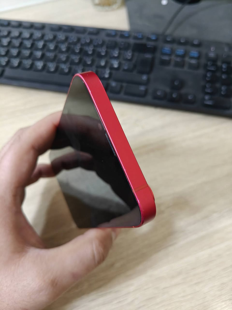 سلام عليكم
للبيع ايفون 14 بلص Z/A
مكفول من كلشي 
بطارية 87 
لون مميز 
نظافة 99% 
ذاكرة 128 
السعر 640 وبي مجال 
مكاني نجف توصيل متوفر 
***********
