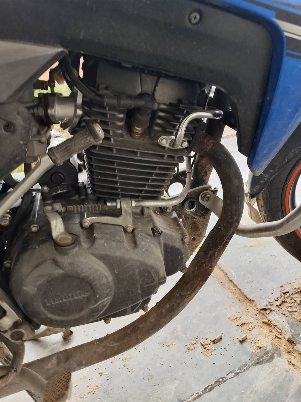 السلام عليكم ماطور هوجي مسجل البيع السعر ١٣ ونص وبي مجال المحرك مامفتوح ماطور خير من الله مانقصه شي الرقم ***********
