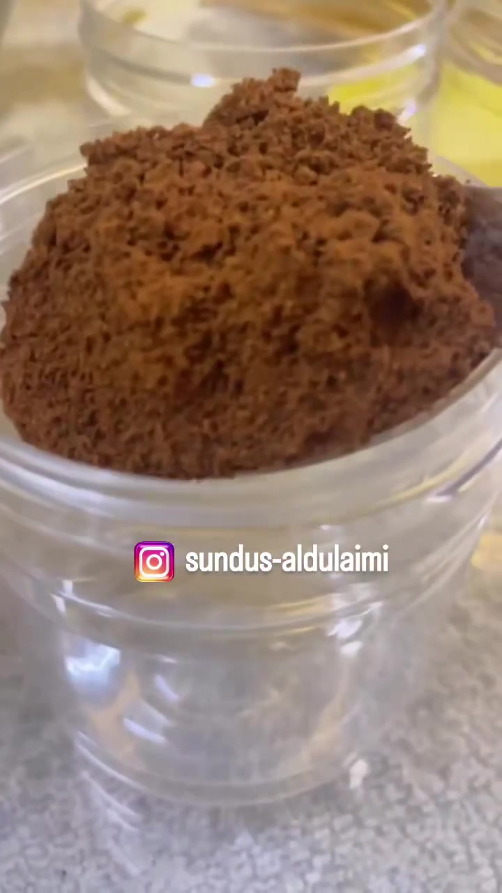 🌴 فوائد نواة التمر للشعر 🌴
​✔️ تساعد على تقوية الشعر وتقليل التساقط
✔️ تمنح الشعر مظهراً أكثر كثافة وحيوية
✔️ تغذي فروة الرأس بالعناصر الطبيعية
✔️ تساعد على تحسين نعومة ولمعان الشعر
✔️ تدخل في خلطات العناية الطبيعية
​للحجز والاستفسار يرجى المراسلة على الخاص 📥
أو الاتصال على الرقم: *********** 📞
​✨ متوفر خدمة توصيل لجميع المحافظات ✨
