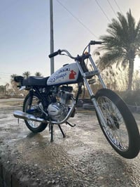 سوق شيوخ • دراجة نارية • مكينة بستم