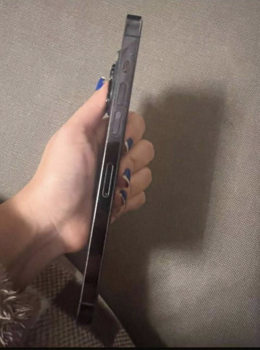 14 برو ماكس
256 بطارية 86% شرق اوسط عربي بدون استبدال ووتر بروف  سعره 665 
حله مركز المحافظة 
للتواصل واتساب ***********
