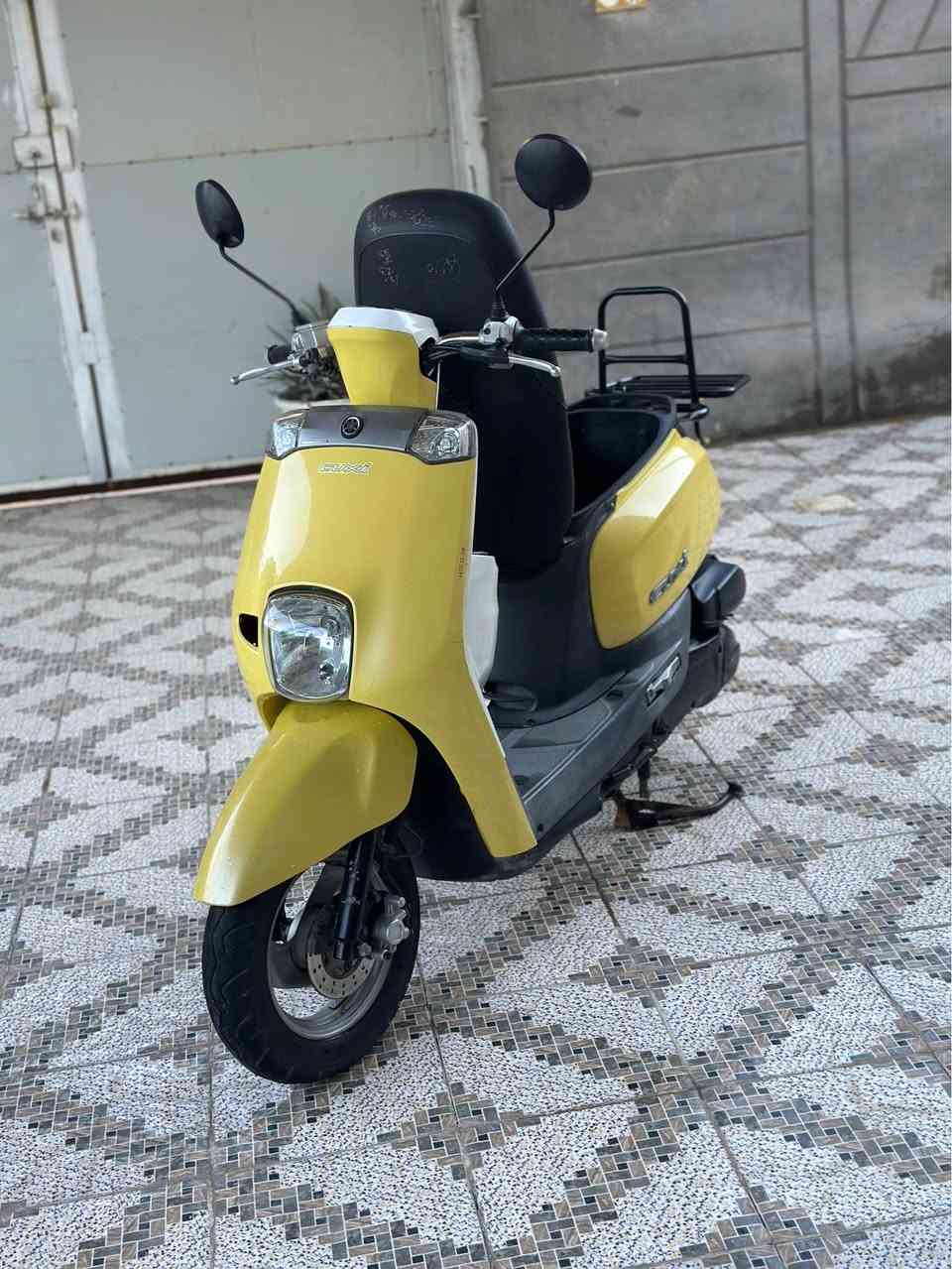 السلام عليكم 
دراجه بوليسي حديث موديل 2014
لون مميز 
دراجه ختم واحد وصل معرض موجود
السعر مليون و 275 وبيهه مجال 
مكاني كربلاء طويريج 
*********** كربلاء, العراق
