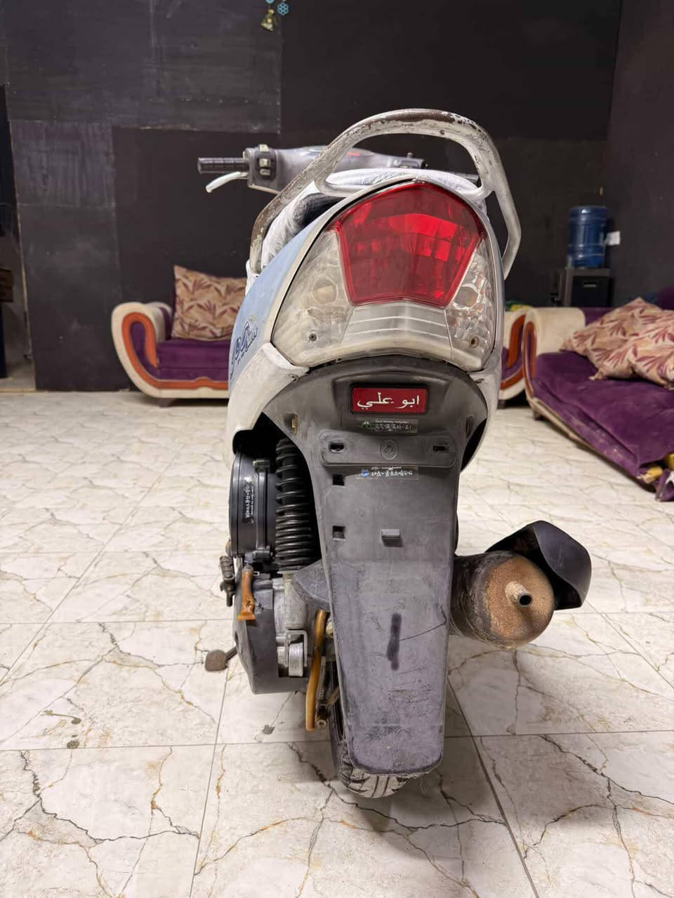 سلام عليكم 🛵🈲
ماكس منغولي موديل 2006 مكينه 49 بلاديه مامفتوحه ختم واحد ويه المكينه بعدها بملحها شلعه ومعدل 120 سلف بلادي كابريته بلادي دراجه كلها شغاله  كفرات مختمه بلاديه صالنصه بلادي معروضه ب 625 وبيها مجال مكاني حله حي الجزائر ***********
