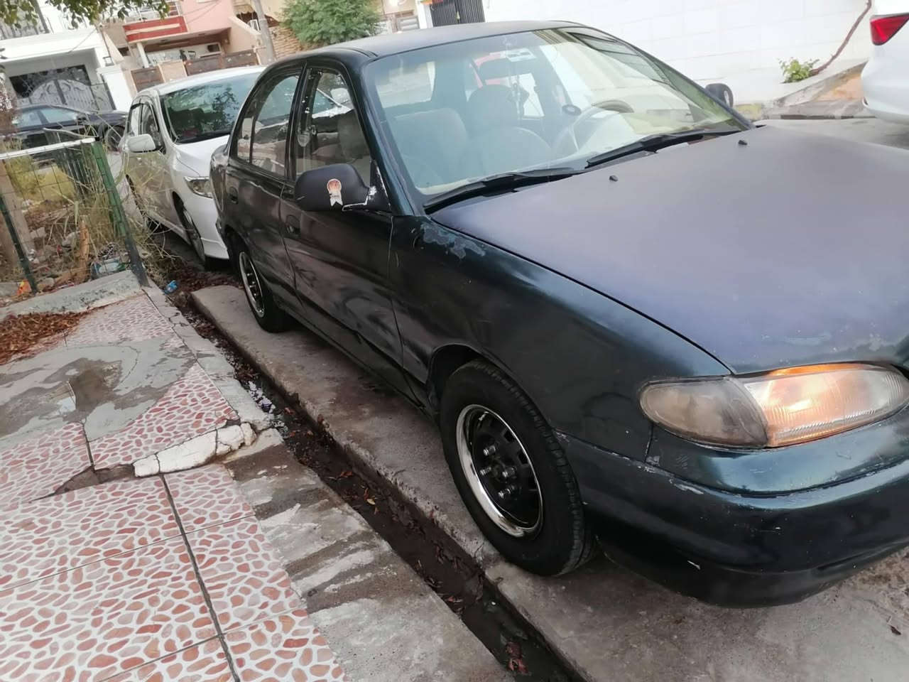 هيونداي أكسنت 1996 (اخضر) - رقم كركوك مشروع وطني
التفاصيل:
للبيع سيارة هيونداي أكسنت موديل 1996، محرك وكير بحالة جيدة. السيارة عملية جداً ومناسبة جداً لأصحاب المندوبية والتوصيل أو للاستخدام الشخصي.
✅ الرقم: كركوك - مشروع وطني (ألماني).
✅ الملكية: السنوية باسمي، شرط التحويل او وكالة.
✅ الحالة: السيارة نظيفة وتتحمل شغل وكرف، حمالة شيلة.
✅ الموقع: السيارة حالياً في أربيل.
السعر: [33 ورقة] وبيه مجال بسيط للشراي الطيب.
للتواصل والاستفسار: [***********]
