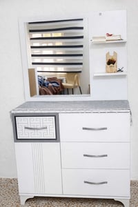 ميز تركي نظيف راعية 07803176794