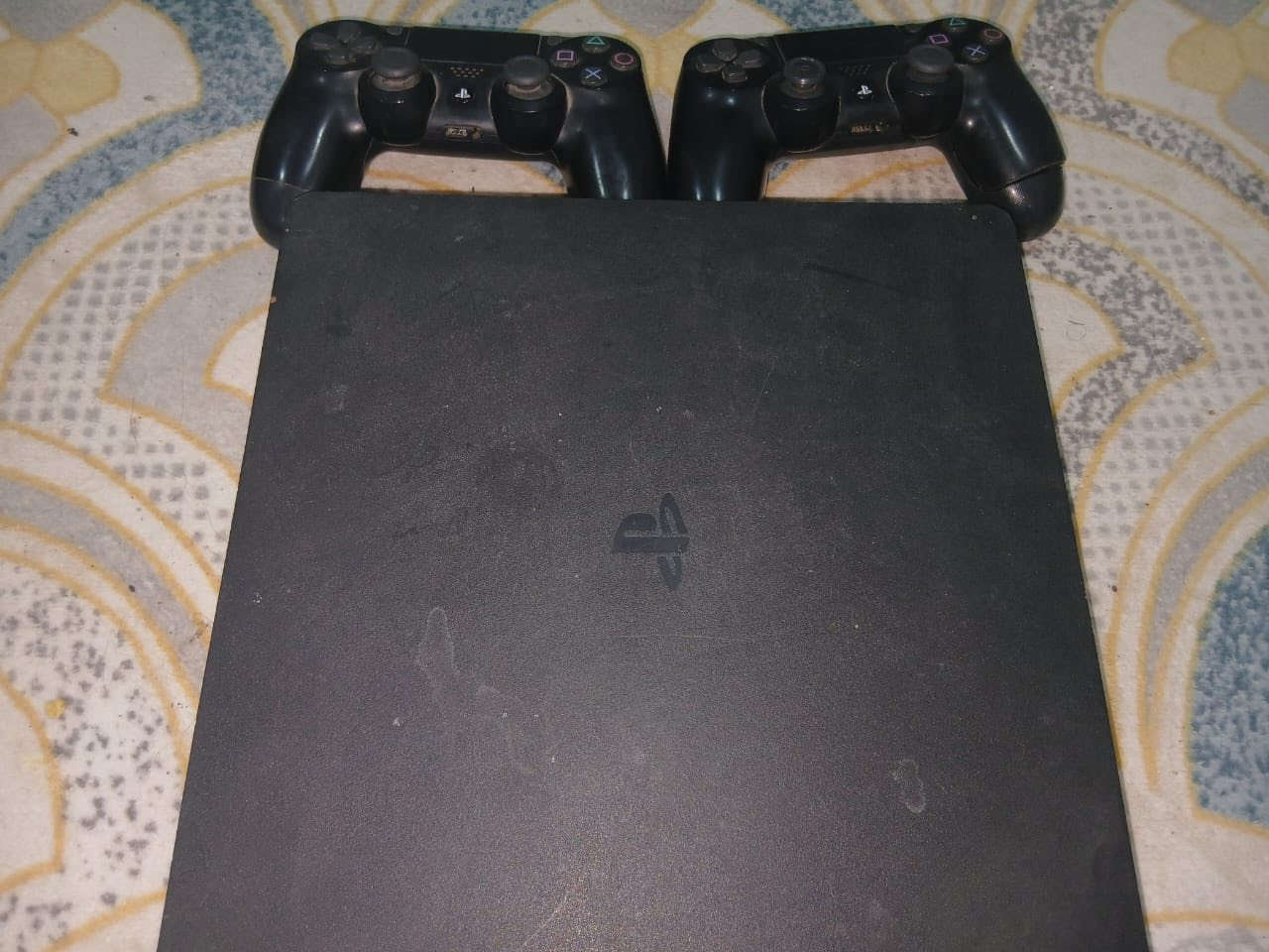 بلي فور4 سلم نضافه 70 بس كسر بلكفر الخارجي
المساحه نص تيره العاب ويا فيفا 21 وgta5 مع 3 جويستكات اصلي السعر 250 قفل ملاحضه البلي يتهكر تره بس ماهمهكر هسه اونلاين 
مكاني ذي قار سوق الشيوخ للاستفسار 

+964 785 805 6800


**إذا كنت صاحب هذا الإعلان وتريد حذفه لأي سبب، رجاءا أرسل رسالة إلى الدعم الفني**