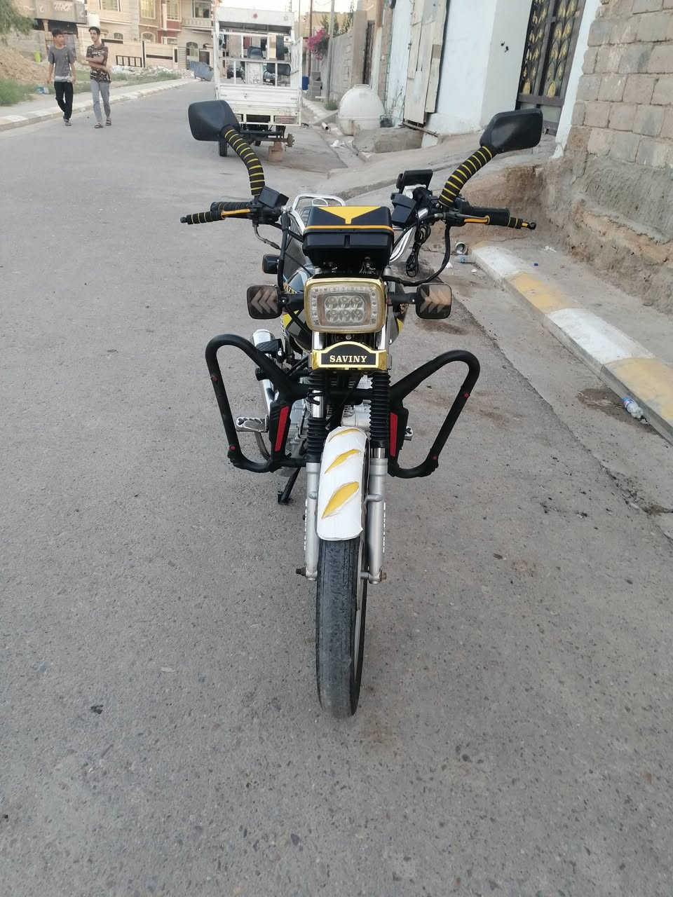 السلام عليكم دراجه إيراني مرقم انكليزي باسمي تحويل ثاني يوم مثل ما موضح بالصوره دراجه نضيفه ومابيه كل نقص محرك كهربائيات كله مضبوطه وخير من الله موديل 23 وبيهة محرك 25  دراجه كاعده ومرتبه السعر مليون و 500 وبيهة مجال مكاني فلوجه 
*********** موجود اتصال واتساب
