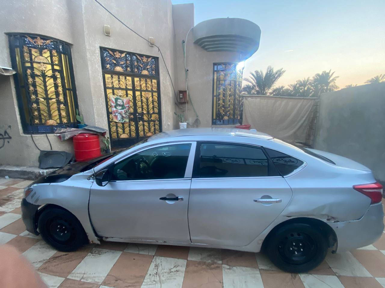 #نيسان #نسيان سنترا
سلام عليكم 
 نيسان سترا 2019
المكينه 1800 المكنيه مكفوله الكير متبدل 
السياره بصمه 
حداديه نص عمر 
التايرات نص عمر
كشر السياره غير مكفول والسياره وغير مكفوله من الضربه 
مكان السياره بصرة 
الرقم ***********
