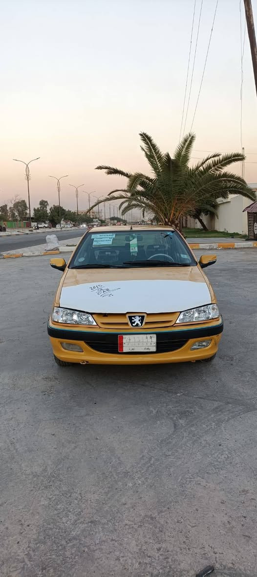 السلام عليكم سياره بيجو باص موديل 2015 سياره بيها جاملغ الخلفي بارد بالهلال فقط سياره مكينه كير تبريد كفاله سياره مصفره هيئه وغرامات جديد دوشمه على وضع الشركه لايت زنون سياره مقفوله لا ضربه ولا صبغ كفاله عامه صدر جديد كهربائيات كله شغال تبريد  ثلج مكان بغداد البلديات سعر 37 وبيها مجال رقمي ***********
