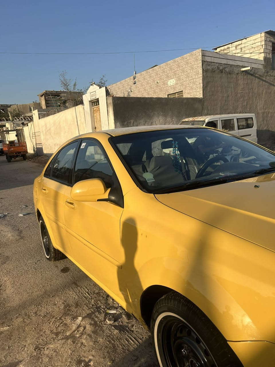 سلام عليكم اوبترة موديل12رقم صدامي مطلوبة للمصرف راعيها مامسدد سيارة اصولي بس ابيع ادوات ادوات جاهزة من كلشي مكينة وكير وحدادية تايرات جدد سعر37وبيها مجال قليل مكاني بصرة شراي يتصل ***********اخوان مكلف بالنشر شراي يتصل على راعيها
