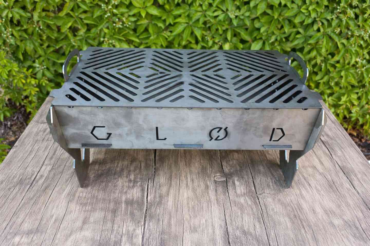 يتوفر شوايات عملية قابلة للفتح و التركيب بمختلف القياسات

***********
