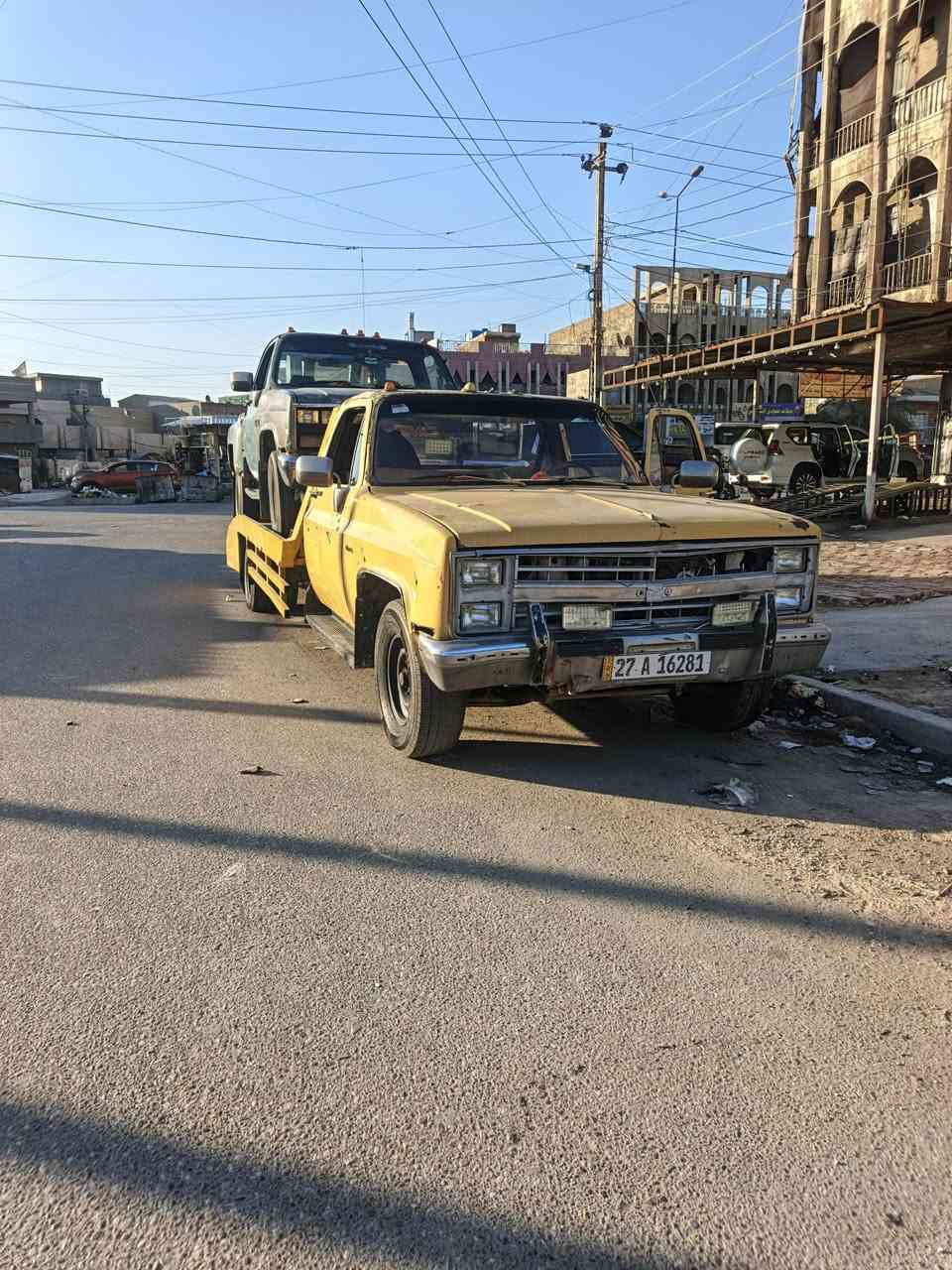 شوفر مديل 75 سطحي سنويه ال سنه2030 شهر العاشر مرسمه كرين 1 طن
مكينه 8 كير عادي بي برسه بأول نمرتين 
اكسل 11 خفيف مدوشمه السيارة الغرفة ماطور كهربائي دبل باتري سيارة جاهزه الشغل مابيها نقص 
المكان بغداد البياع السعر 40 وبيها مجال 
***********
