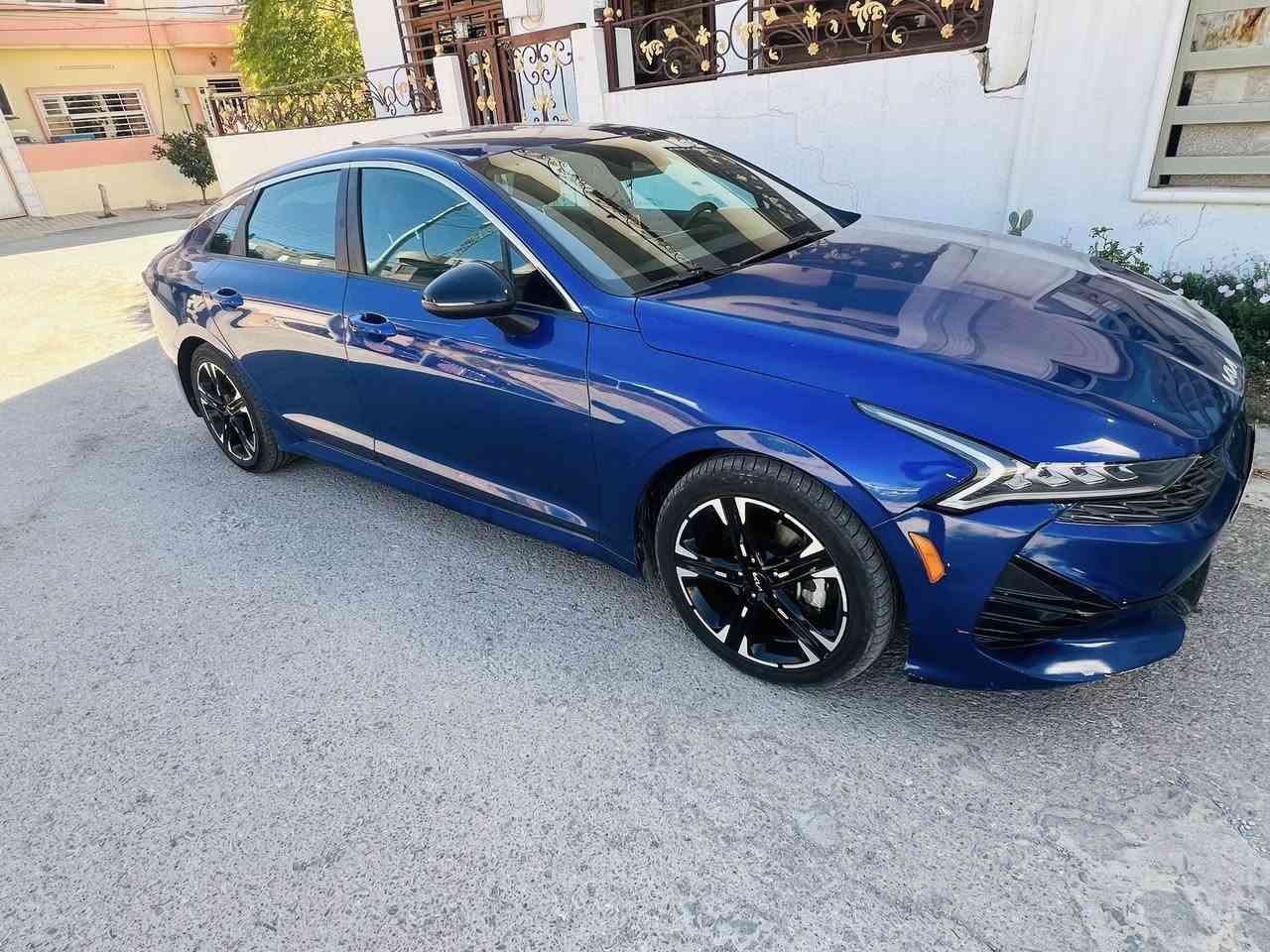 سلام عليكم GT Line k5
موديل 2022معوقين بغداد
وكاله عامة ماباقيلهه شي 
فول عداالبنراما 
محرك 1600
بصمه تشغيل وابواب وصندوك
هاند بريك بصمه 
كشنات تدفئه 
شحن هاتف لاسلكي 
قياده ذاتية ع الخطوط السريعة
مثبت سرعه 
خروج عن المسار 
رادار 
كامره دواره 
تشغيل عن بعد 
كشن السايق كهرباء 
لايت اربع عدسات 
خمس انضمه قيادة 
AUto HolD
تشغيل عن بعد 
نضام ABS
مثبت سرعه
ماشيه 81 
حادث جاملغ وبنيد 
السعر 159
بغداد حي الجهاد 
***********
