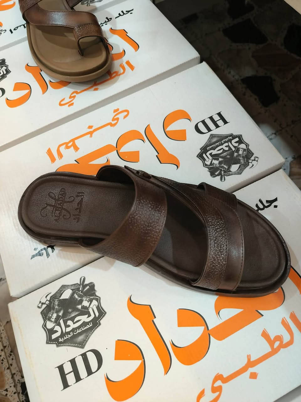 شحاطة درجة اولى ماركة #الحداد🌹🌹
اللون : #الاسود العسلي الجوزي 
الاحجام المتوفرة 👇
40⚘41⚘42⚘43⚘44⚘45⚘


**إذا كنت صاحب هذا الإعلان وتريد حذفه لأي سبب، رجاءا أرسل رسالة إلى الدعم الفني**