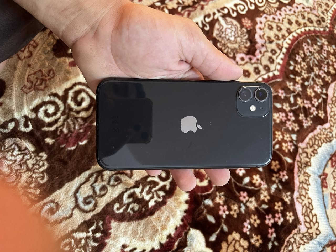 السلام عليكم ايفون 11ذاكرة 128 بطاريه 71 جهاز بلادي كلشي ممبدل فقط ايسي شحن مكاني بغداد الدوره شارع 60 السعر 220 وبي مجال ***********
