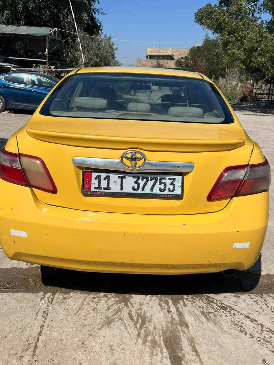 السلام عليكم
كامري 2007 للبيع 
بأسمي 
سياره نضيفه
 مصفره هيئه وغرامات
تحويل ثاني يوم 
هزه ما ساقطه 
بيهة نضوح بالبور خفيف  
صدر امامي خلفي جديد 
تخم تاير 
داخلهة نضيف
 كهربائيات كامله
كير محرك خير من الله 
ترايك وين متريد 
سياره جاهزه 
 السعر 67 وبيهة مجالً حك الجيه
 للاتصال واتساب  ***********
العنوان ابو غريب
