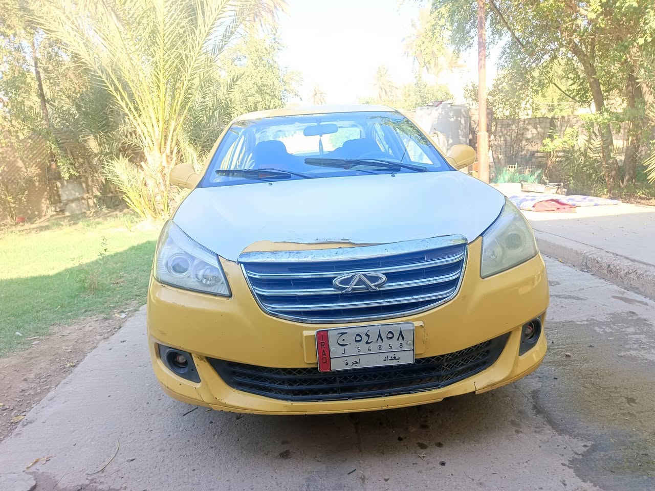 السلام عليكم 
للبيع شيري E5موديل14محرك وكير كامري سنوية لل27 تحكم كهرباء المري الجانبيه فتحة بانوراما السعر 33الشراي يتصل على الرقم ***********
