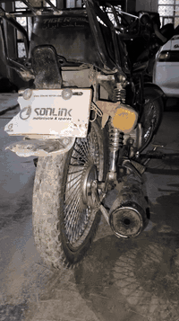 دراجة موديل 17 نضيف
مابي اوراق كهربائيات شغالة 
السعر 225 وبي مجال 
للتواصل خاص او الاتصال
***********
