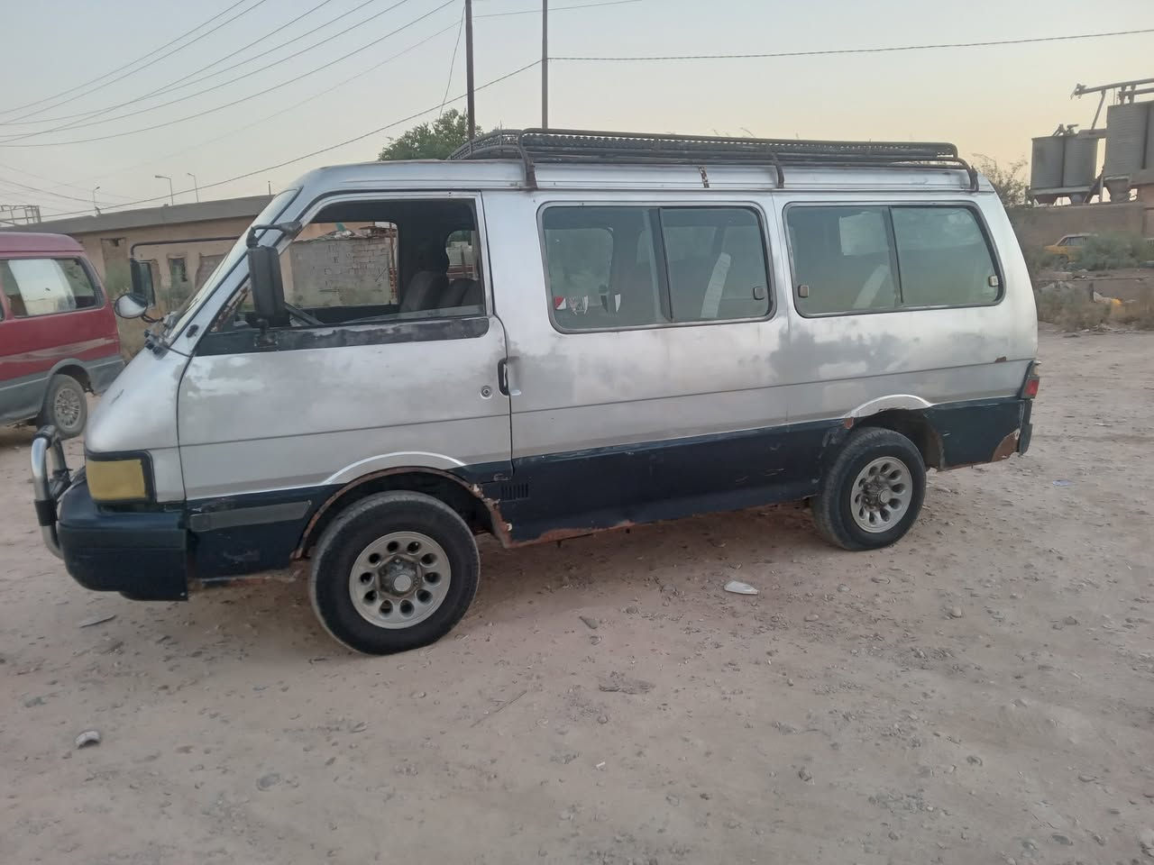 السلام عليكم كيه بسته موديل 93مكينه جديد كير جديد اكسن جديدشواشي كفاله
والشكر شوفتة عينك مكان الصويره
 هاتف ***********
