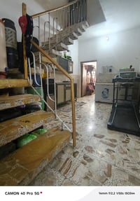 بيت لبيع مساحته 100متر طابق واحد نضيف بناء حديث وعالي عن الشارع وخلف ا...