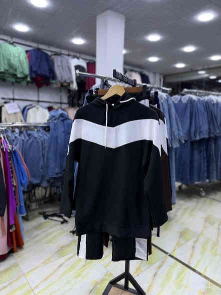 تكرار تكرار تكرار تكرار تكرار 
طقم رياضي انيق كوالتي عالي 

قياس 48/46/44/42:40/38/
خدمة توصيل لجميع محافضات العراق 5الف
للحجز والاستفسار مراسلة الصفحه خاص رجاء او واتساب ***********
