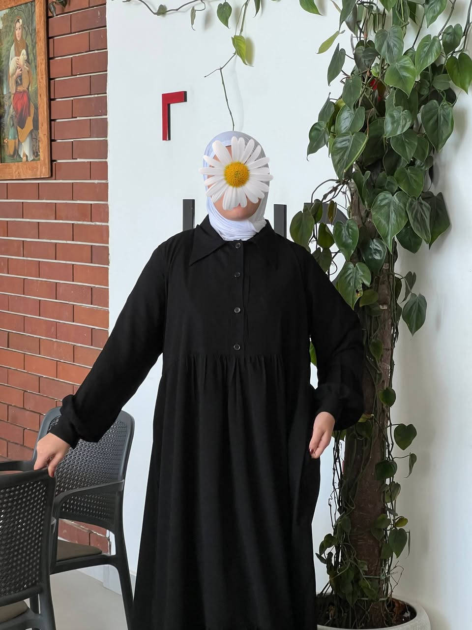 ازياء ومعمل الرياحين
جمله ومغرد 
نوع قماش برادا
قياس من ٣٨ الى ٦٤ 
*********** واتساب
