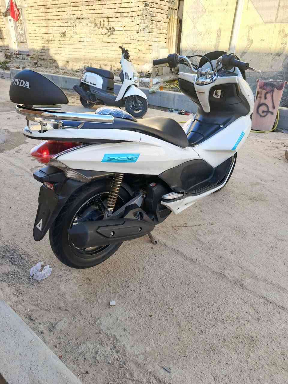 بي سي اكس جيل اول ياباني دراجه جديده كلش كفاله عامه مامفتوح بيها برغي كلشي شغال جاهزه للاخير سعرها خاص بيع او مراوس *********** #ناصريه_مركز
