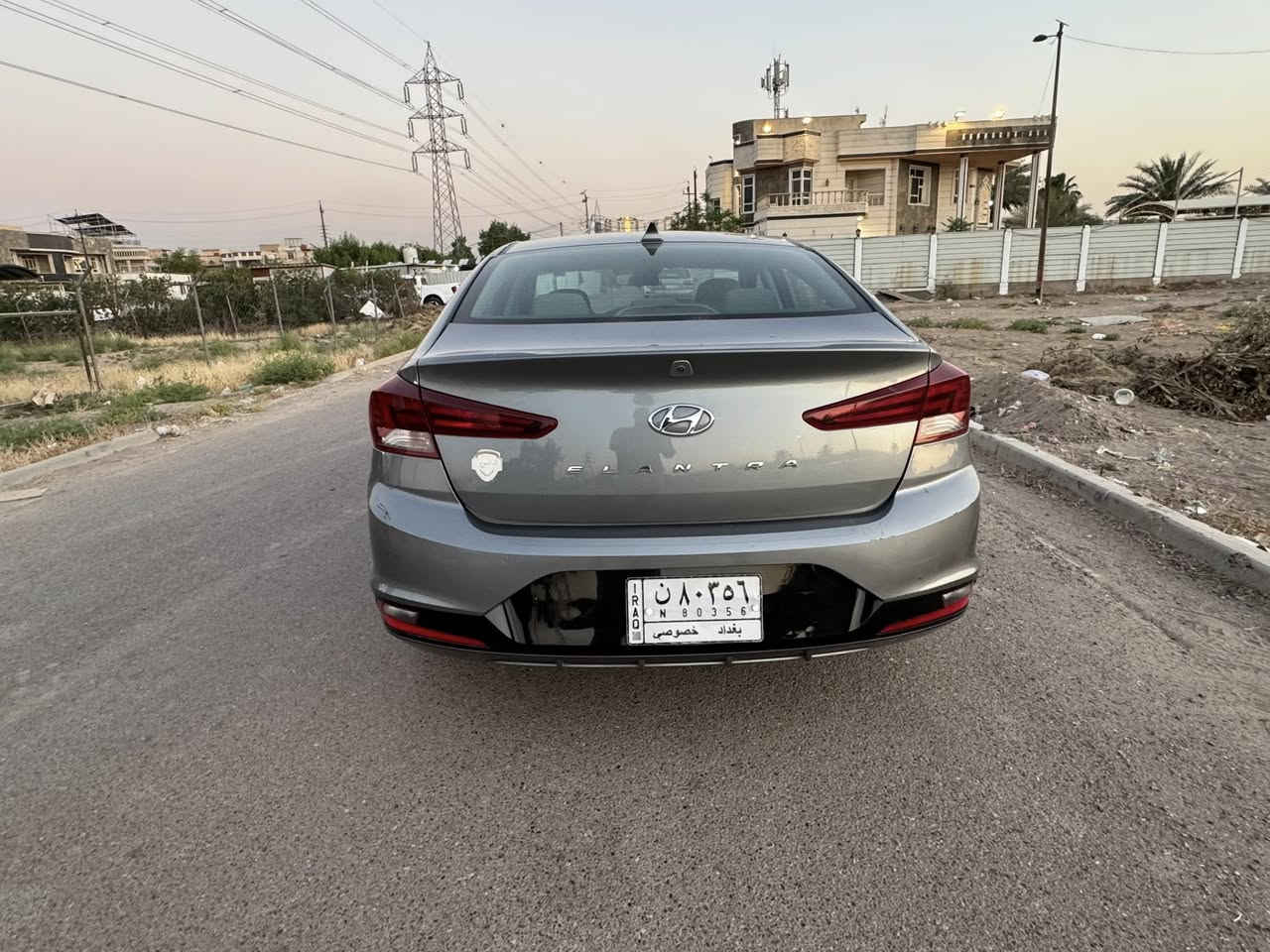 النترا وارد أمريكي مديل 2019  السياره بيها بس بارد بلبنيد موضح وايرباك دركه الباقي كفاله من كلشي صبغ بارد كير اي تي  السياره جاهزه من كلشي كير محرك تبريد صدر تخم تاير ماشيه 82 الف صور الحادث بلمنشور مكانها بغداد حي العامل مواصفات شاشه كامره رادار السعر 137 بيها مجال قليل م ***********
